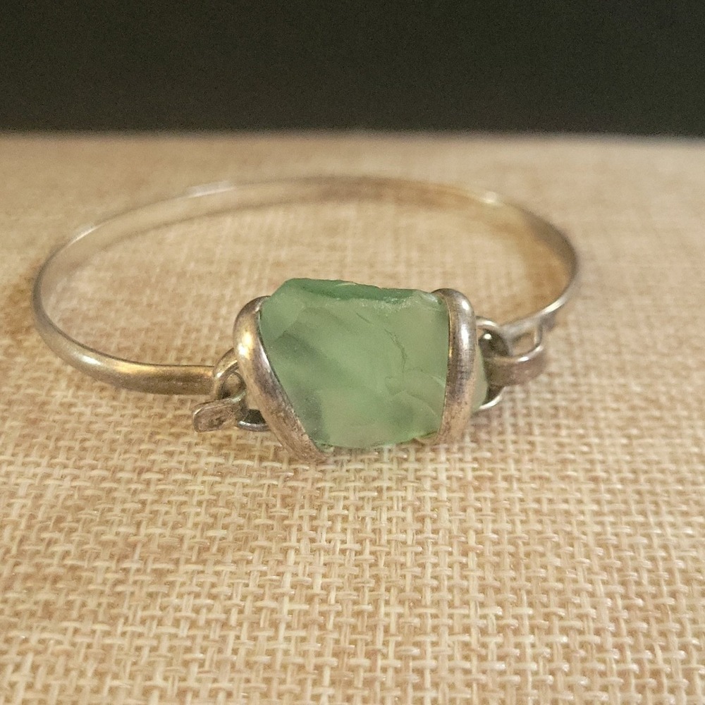 Sterling Silver 925 Green Sea Glass Bangle Bracelet Size 7 Artisan Handcrafted